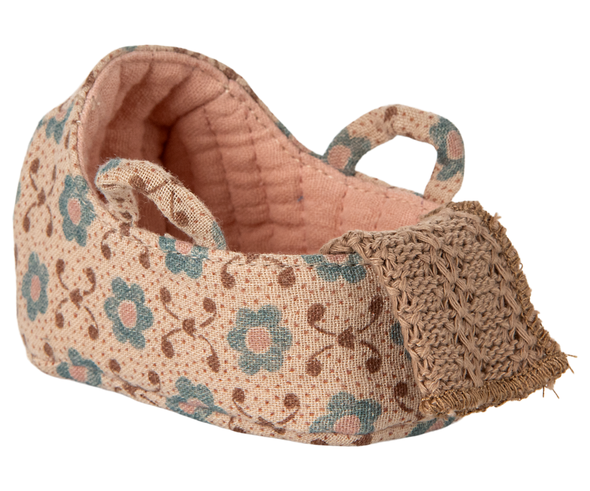 Capazo de  ratoncito bebé - rosa