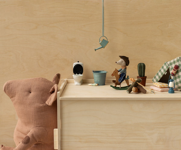 Ratoncito cowboy en balancín - hermano pequeño