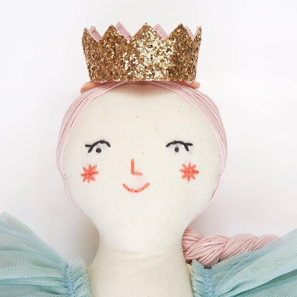Gemma - muñeca princesa pastel